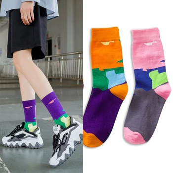 Street, hip-hop madingų kojinių spalva grafiti ins mados kūrybos aukštos kojinės